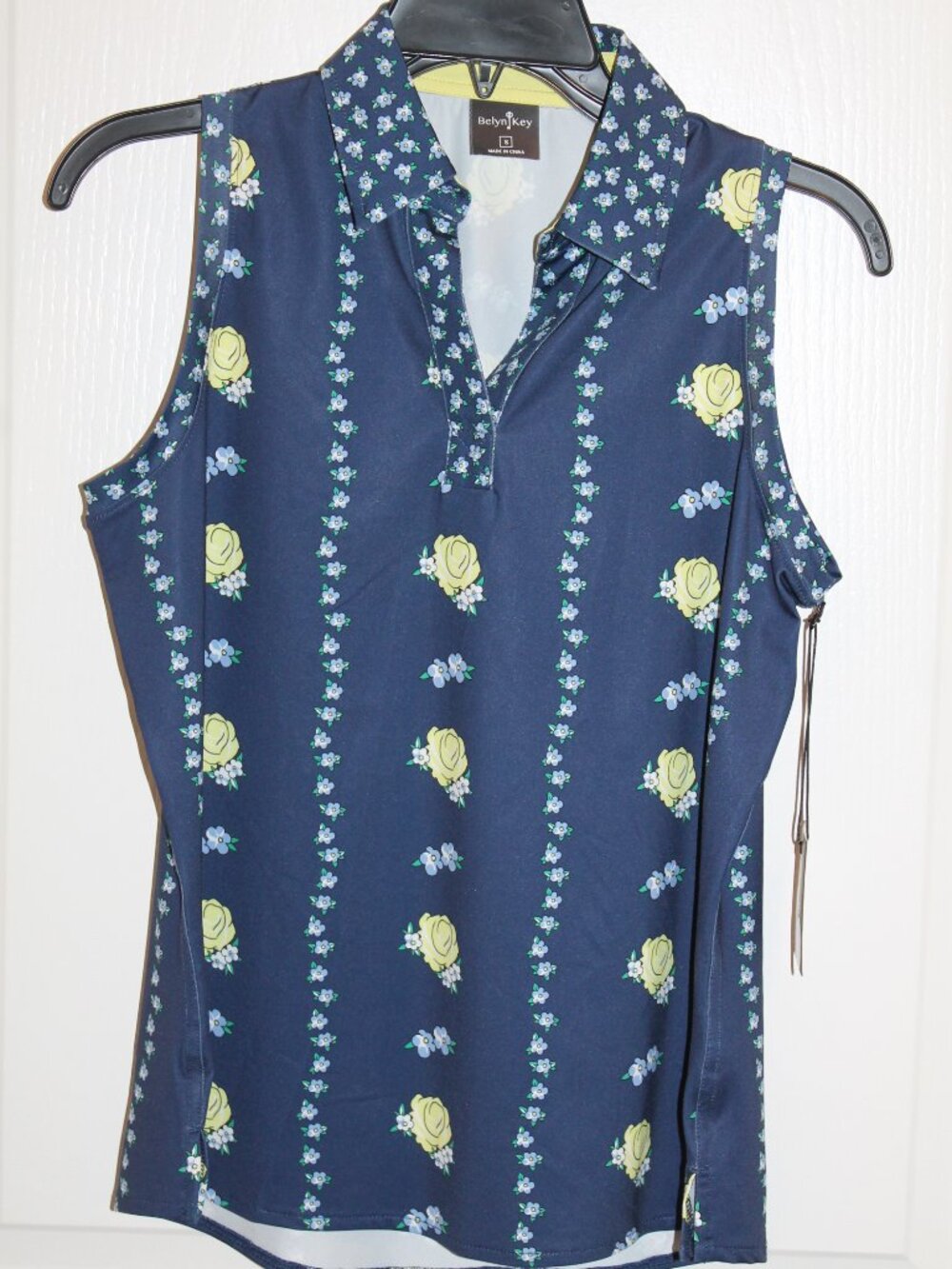 Belyn Key Floral Print Sleeveless Golf Shirt Size Small